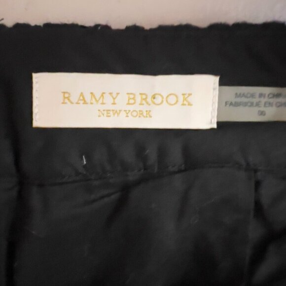 Ramy Brook Designer Black Lace & Crochet Shorts Women's Size 00 - Picture 4 of 7